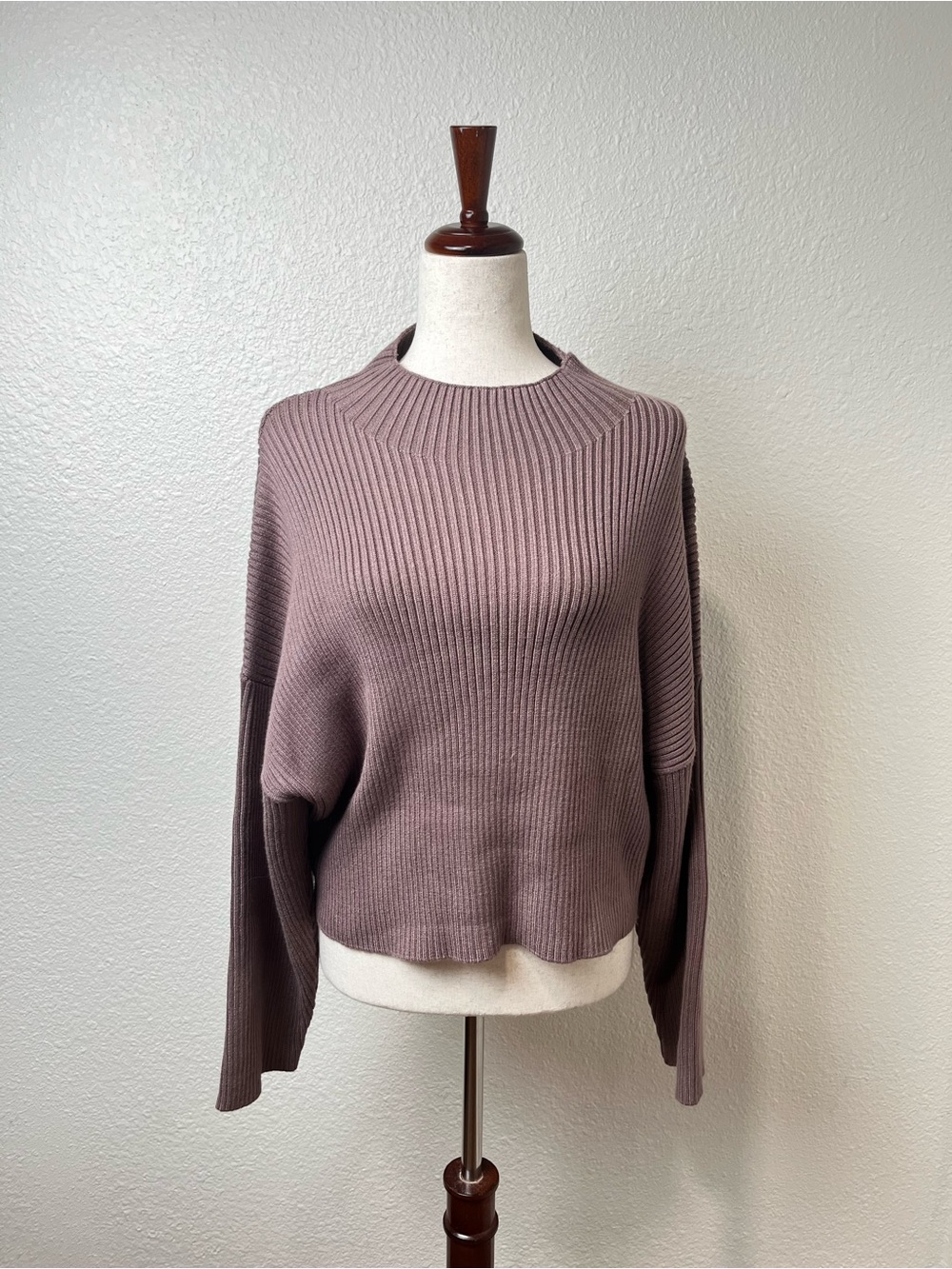 Zara Ribbed Crewneck Sweater - Dusty Mauve Size Large